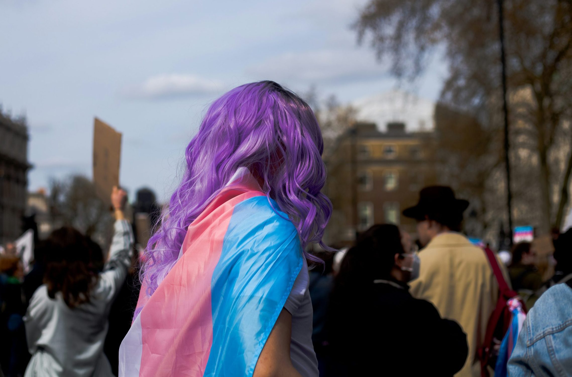 Nicht alle können das Urteil feiern: Für trans*Personen bedeutet es massive Beschneidung ihrer Rechte. (Symbolbild) (Foto: Karollyne Videira Hubert, unter Unsplash Lizenz)